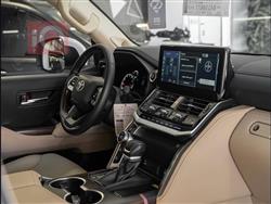 تۆیۆتا لاند کروزەر